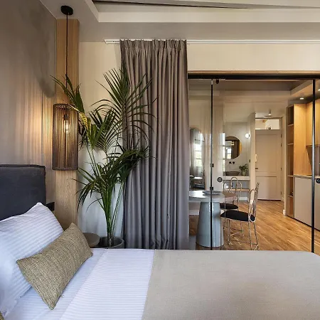 Lithinon Luxury Suites With Free Parking