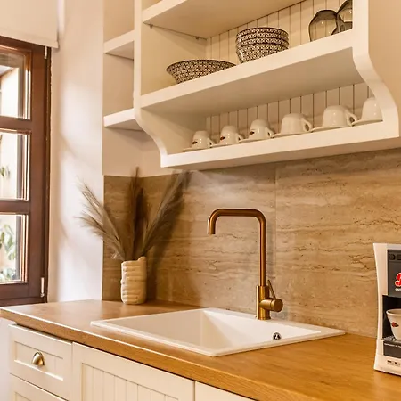 Lithinon Luxury Free Parking Apartament *