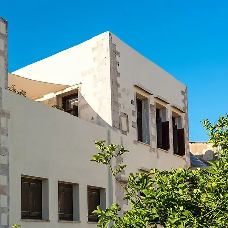 Lithinon Luxury Free Parking Apartament *