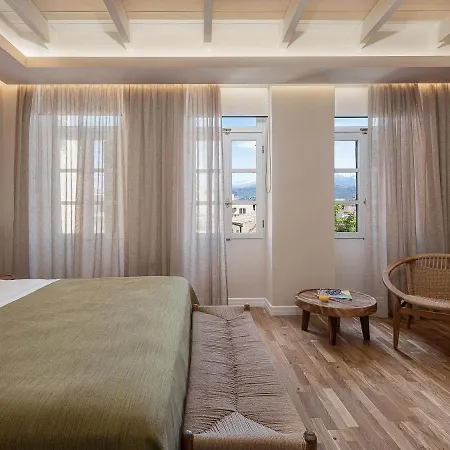 Lithinon Luxury With Free Parking