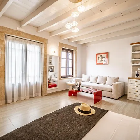 Lithinon Luxury With Free Parking